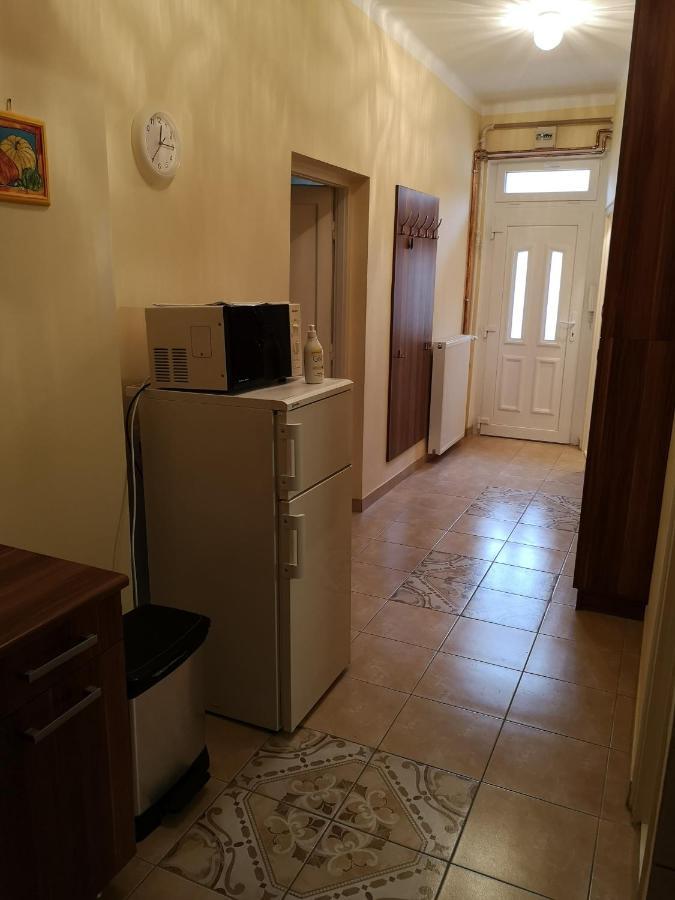 Veva Apartman - Eger Maganszallashely Exterior foto